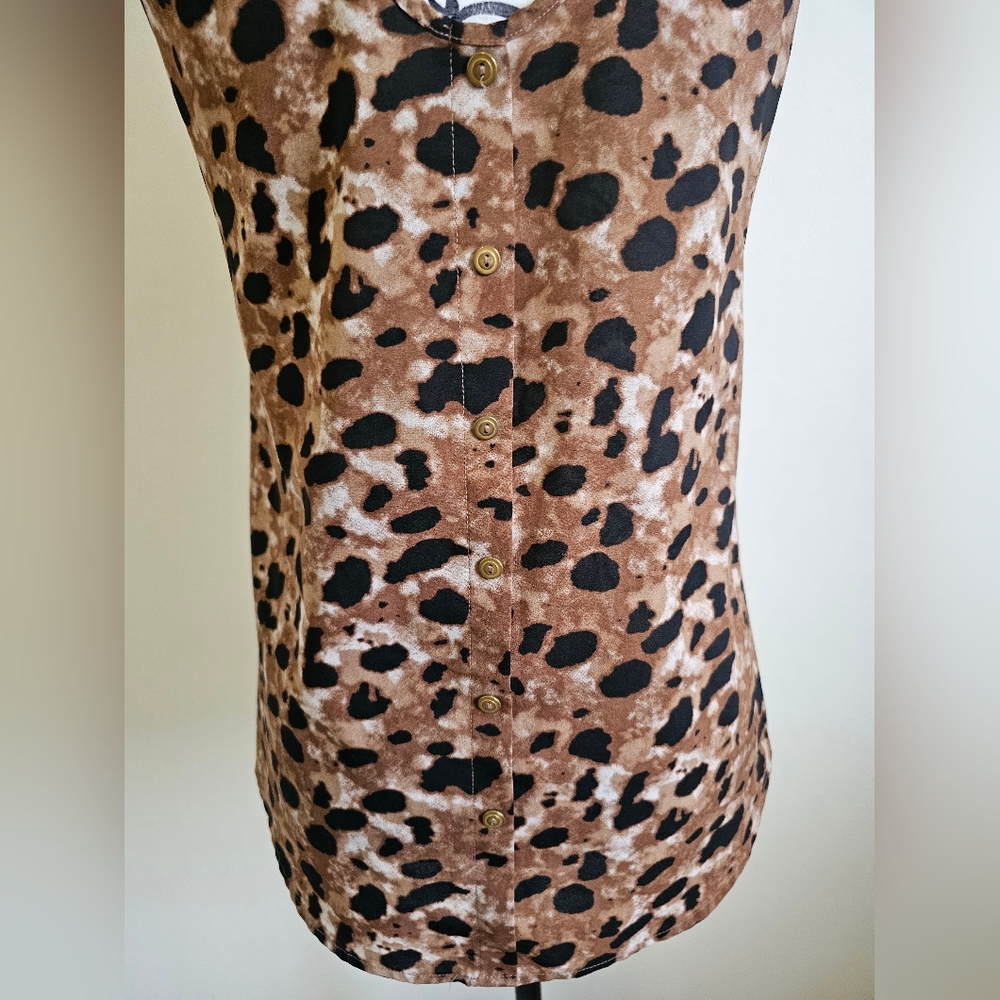 Edge Leopard Print High/Low Keyhole Tank - Picture 6 of 12